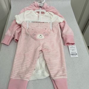 Carter's Three Piece Set Cat Baby Girl 9 month